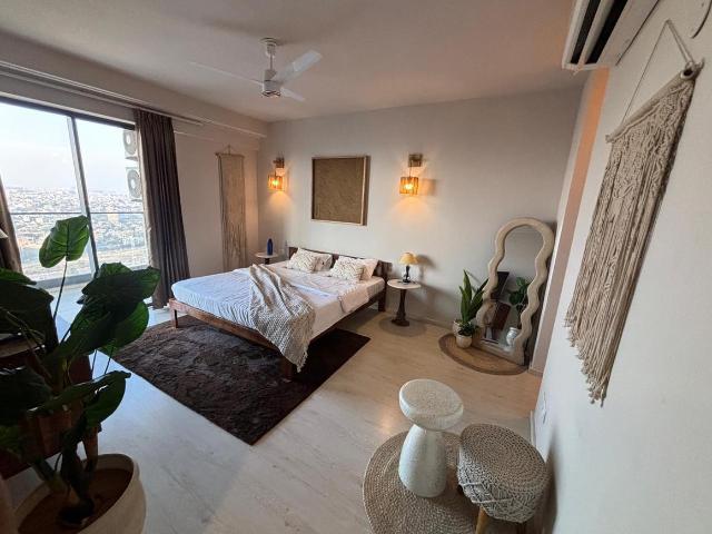 3 BHK Apartment in Sector 65 for rent Gurgaon. The reference number is 20232652