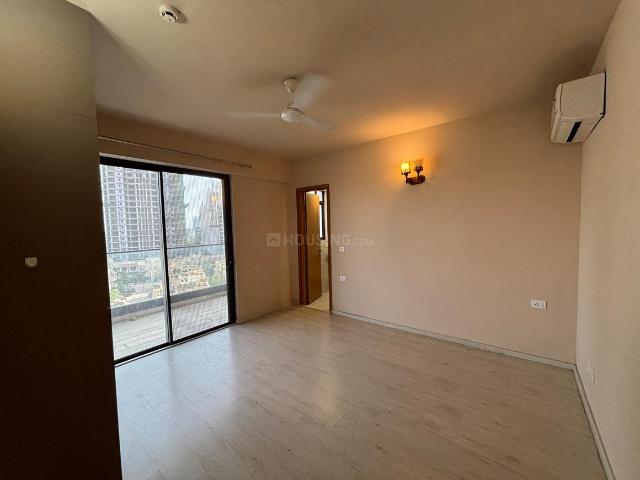 3 BHK Apartment in Sector 65 for rent Gurgaon. The reference number is 21217152