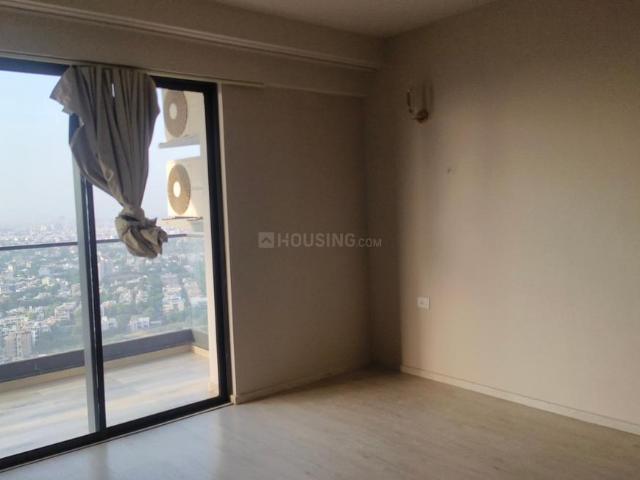 3 BHK Apartment in Sector 65 for rent Gurgaon. The reference number is 21254380