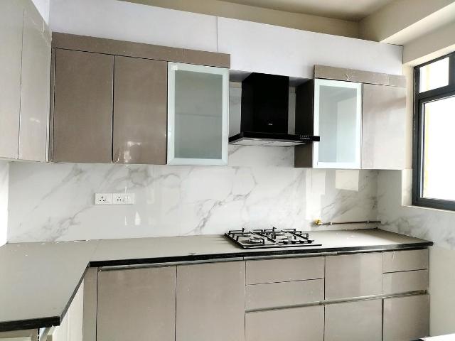 3 BHK Apartment in Sector 65 for resale Gurgaon. The reference number is 16143009