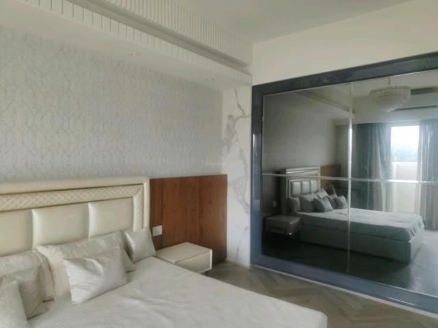 3 BHK Apartment in Sector 65 for resale Gurgaon. The reference number is 19264108