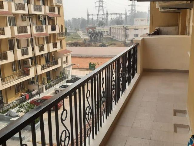 3 BHK Apartment in Sector 65 for resale Gurgaon. The reference number is 20473288