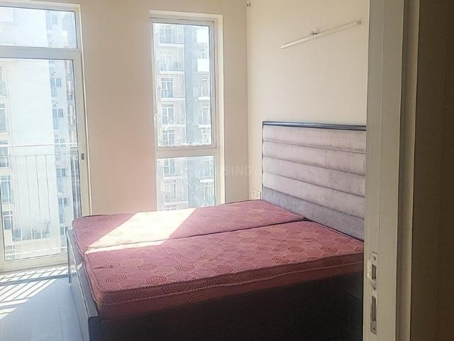 3 BHK Apartment in Sector 67 for rent Gurgaon. The reference number is 19507866