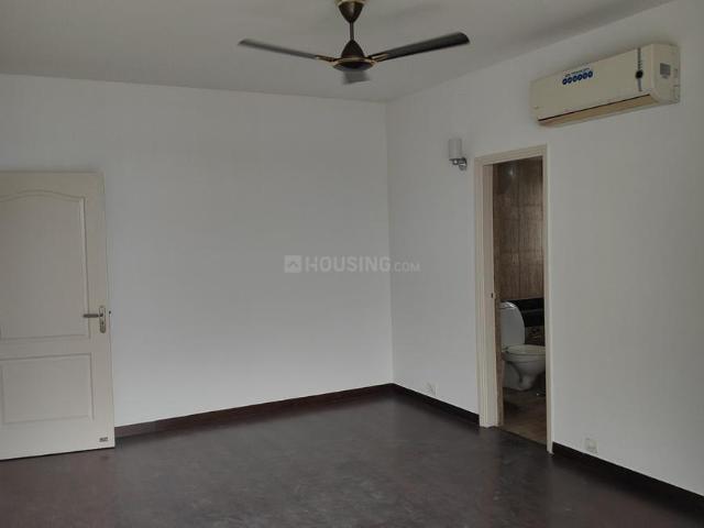 3 BHK Apartment in Sector 67 for rent Gurgaon. The reference number is 21062977