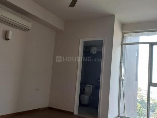 3 BHK Apartment in Sector 67 for resale Gurgaon. The reference number is 9477046