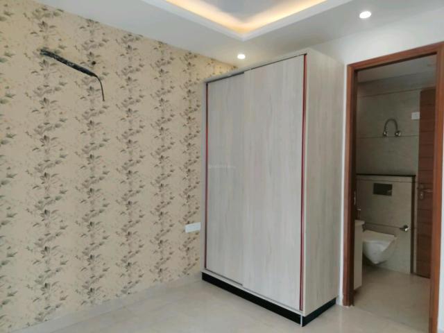 3 BHK Apartment in Sector 67 for resale Gurgaon. The reference number is 19351503