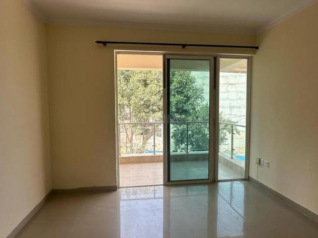 3 BHK Apartment in Sector 67 for resale Gurgaon. The reference number is 20747203