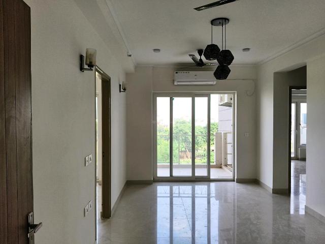 3 BHK Apartment in Sector 68 for resale Gurgaon. The reference number is 21074986