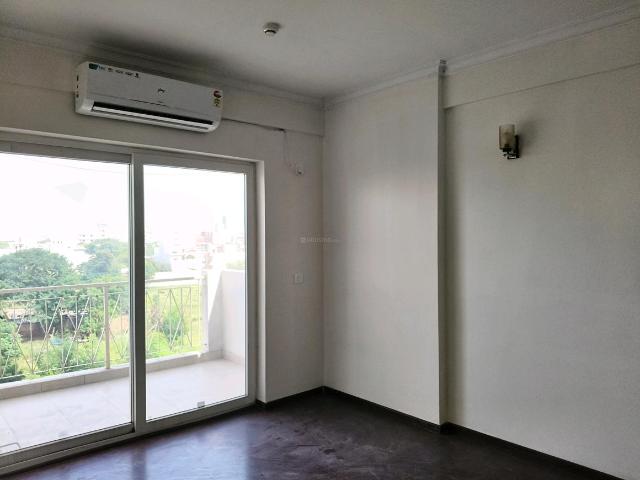 3 BHK Apartment in Sector 68 for resale Gurgaon. The reference number is 21074937