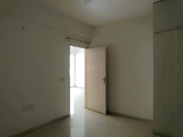 3 BHK Apartment in Sector 69 for rent Gurgaon. The reference number is 19410687
