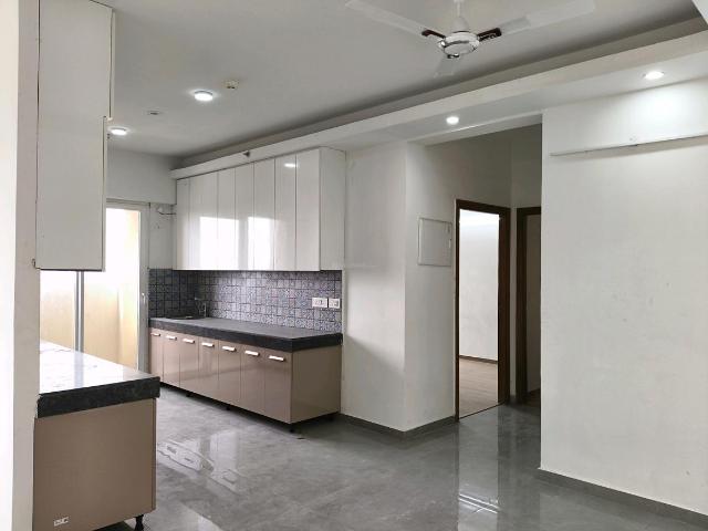 3 BHK Apartment in Sector 69 for rent Gurgaon. The reference number is 20438197
