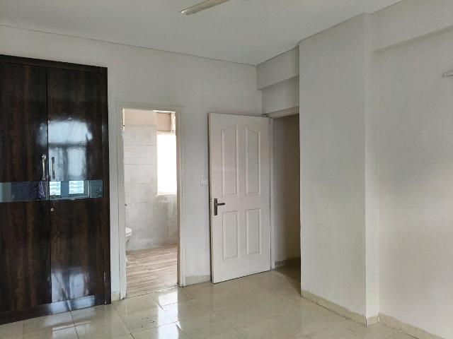 3 BHK Apartment in Sector 69 for rent Gurgaon. The reference number is 20820138