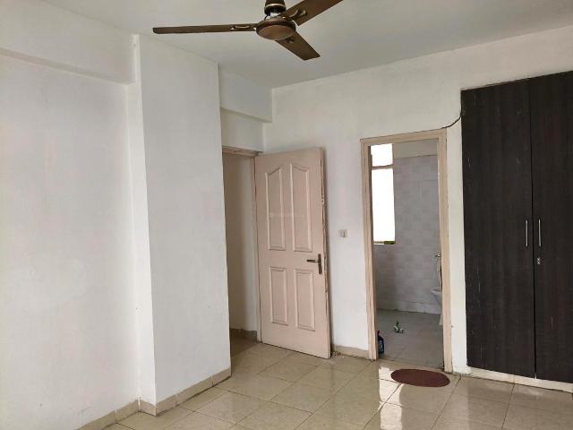 3 BHK Apartment in Sector 69 for resale Gurgaon. The reference number is 21066747
