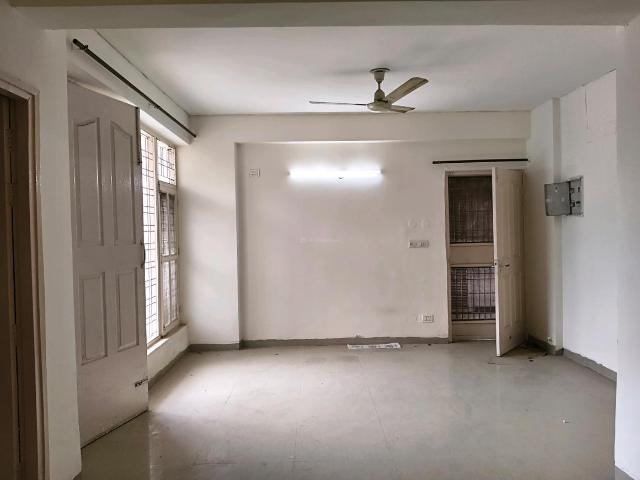 3 BHK Apartment in Sector 69 for resale Gurgaon. The reference number is 21190306