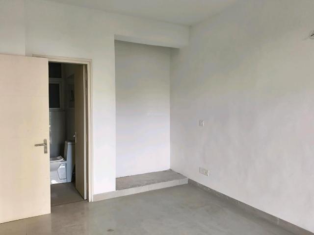 3 BHK Apartment in Sector 60 for rent Gurgaon. The reference number is 19959610