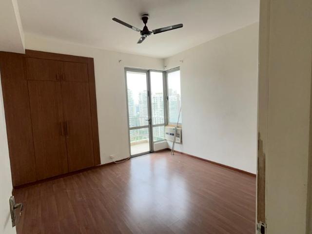 3 BHK Apartment in Sector 61 for rent Gurgaon. The reference number is 20582982