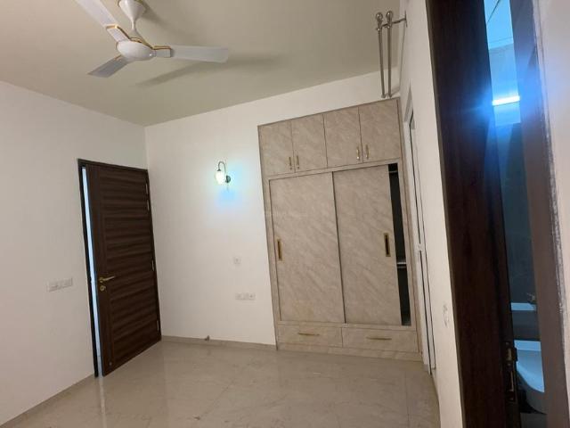 3 BHK Apartment in Sector 61 for rent Gurgaon. The reference number is 20674645