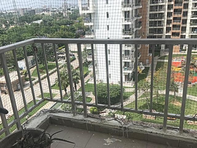 3 BHK Apartment in Sector 61 for resale Gurgaon. The reference number is 18137602