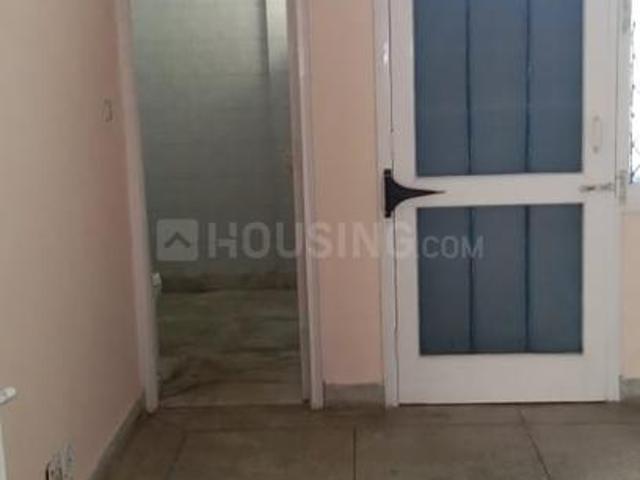 3 BHK Apartment in Sector 62 for rent Noida. The reference number is 20833494