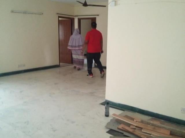 3 BHK Apartment in Sector 62 for rent Noida. The reference number is 9334564