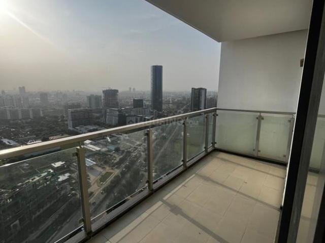 3 BHK Apartment in Sector 62 for rent Gurgaon. The reference number is 21002213