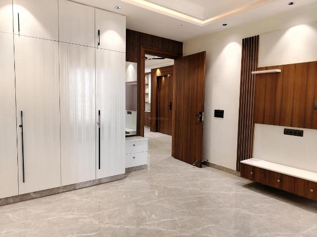 3 BHK Apartment in Sector 62 for resale Gurgaon. The reference number is 20166821