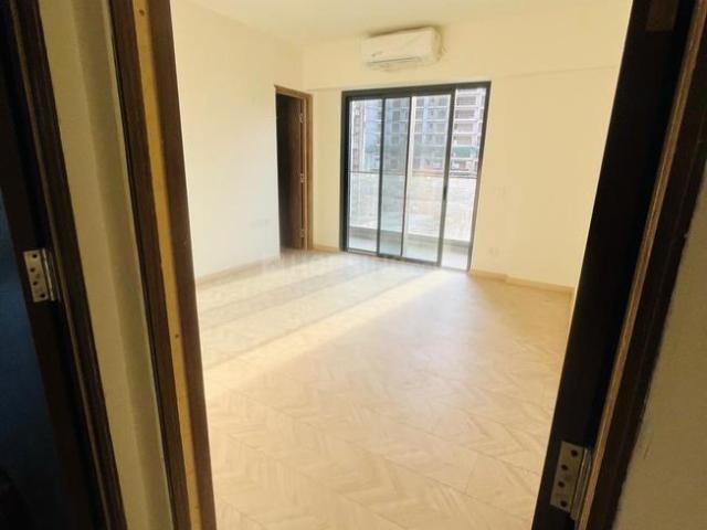 3 BHK Apartment in Sector 62 for resale Gurgaon. The reference number is 20294798