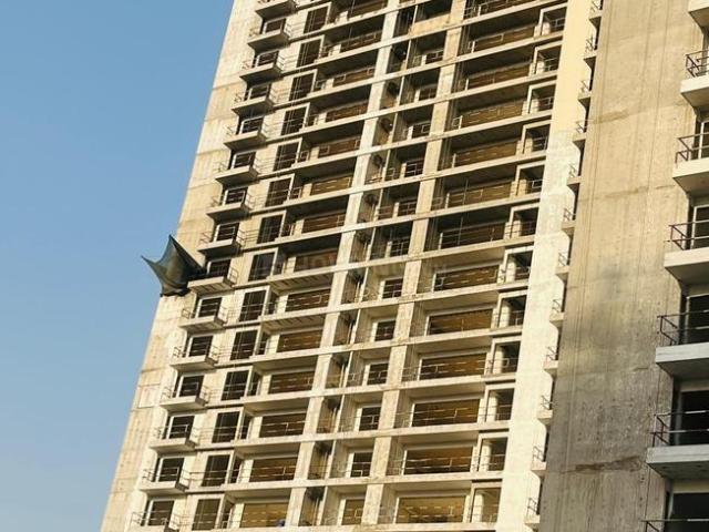 3 BHK Apartment in Sector 62 for resale Gurgaon. The reference number is 20294926