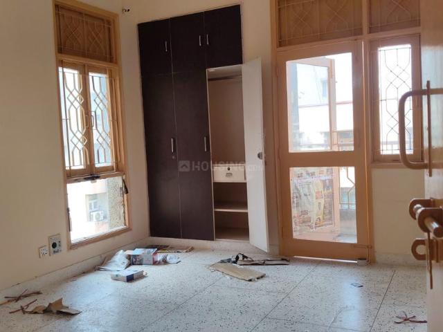3 BHK Apartment in Sector 62 for resale Noida. The reference number is 21076056