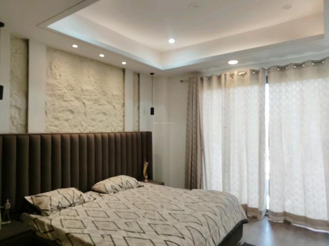 3 BHK Apartment in Sector 63 for rent Gurgaon. The reference number is 19933927