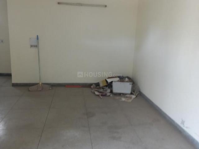 3 BHK Apartment in Sector 6 Dwarka for rent New Delhi. The reference number is 15359724