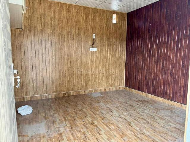 3 BHK Apartment in Sector 6 Dwarka for rent New Delhi. The reference number is 19559711