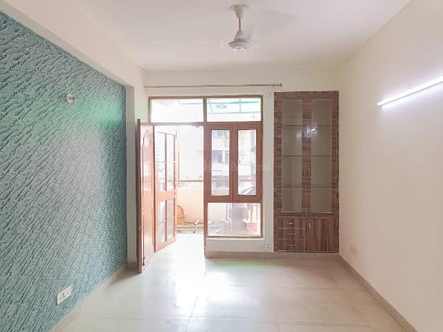 3 BHK Apartment in Sector 6 Dwarka for rent New Delhi. The reference number is 20596445