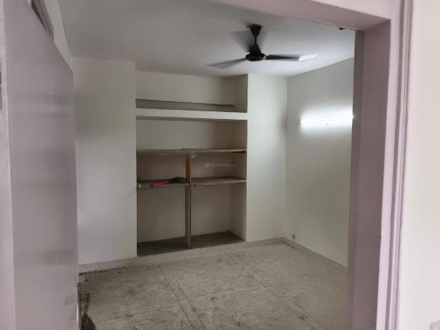 3 BHK Apartment in Sector 6 Dwarka for rent New Delhi. The reference number is 20623703