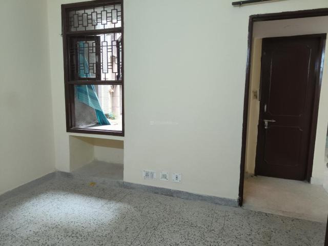 3 BHK Apartment in Sector 6 Dwarka for rent New Delhi. The reference number is 20630593