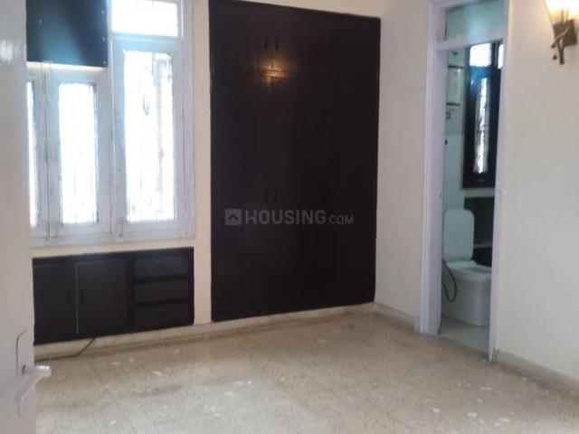3 BHK Apartment in Sector 6 Dwarka for rent New Delhi. The reference number is 20781407