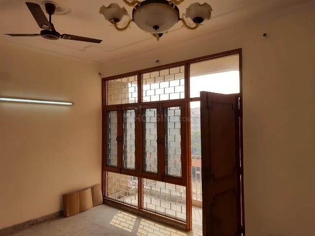 3 BHK Apartment in Sector 6 Dwarka for rent New Delhi. The reference number is 20733000