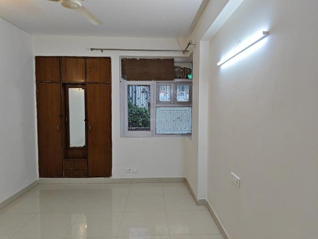 3 BHK Apartment in Sector 6 Dwarka for rent New Delhi. The reference number is 20872380