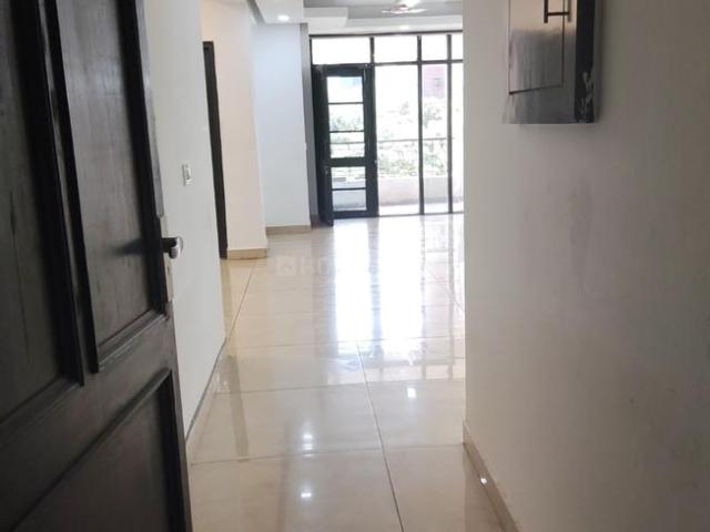 3 BHK Apartment in Sector 6 Dwarka for rent New Delhi. The reference number is 20928767