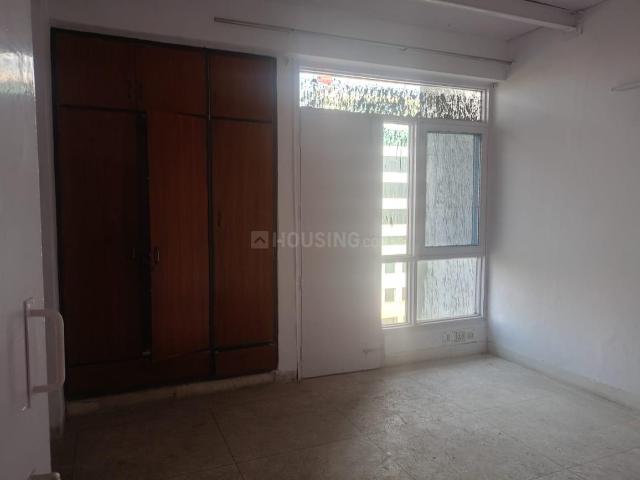 3 BHK Apartment in Sector 6 Dwarka for rent New Delhi. The reference number is 21027369