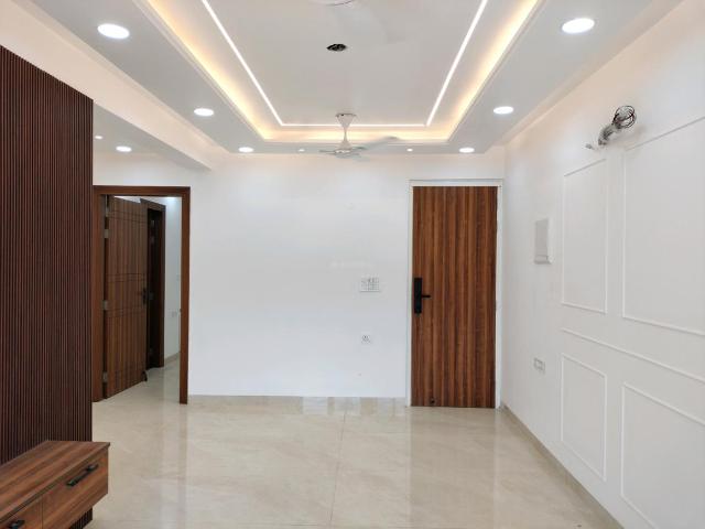 3 BHK Apartment in Sector 6 Dwarka for resale New Delhi. The reference number is 19643760