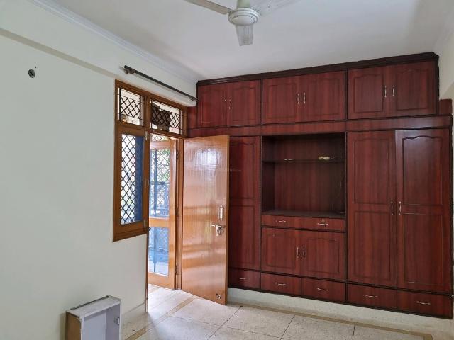 3 BHK Apartment in Sector 6 Dwarka for resale New Delhi. The reference number is 19876596