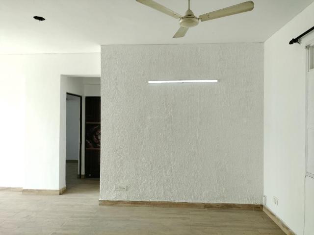 3 BHK Apartment in Sector 6 Dwarka for resale New Delhi. The reference number is 20150479