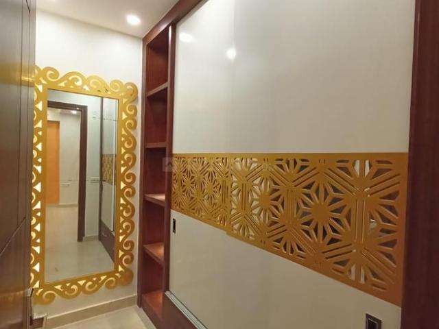 3 BHK Apartment in Sector 6 Dwarka for resale New Delhi. The reference number is 20288288