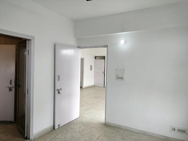 3 BHK Apartment in Sector 6 Dwarka for resale New Delhi. The reference number is 20406214