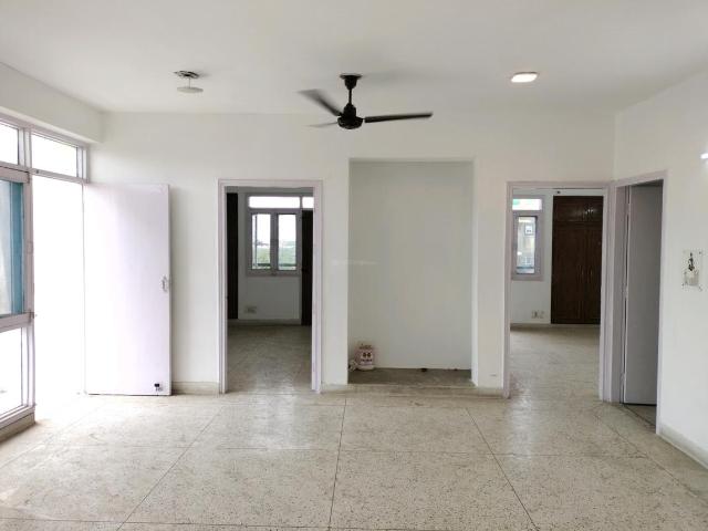 3 BHK Apartment in Sector 6 Dwarka for resale New Delhi. The reference number is 20406280