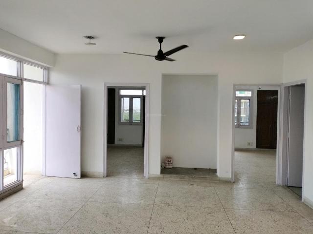 3 BHK Apartment in Sector 6 Dwarka for resale New Delhi. The reference number is 20406830