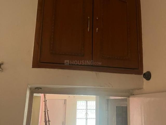 3 BHK Apartment in Sector 6 Dwarka for resale New Delhi. The reference number is 20442818