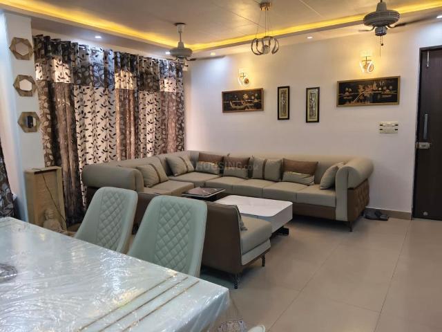 3 BHK Apartment in Sector 6 Dwarka for resale New Delhi. The reference number is 20527525