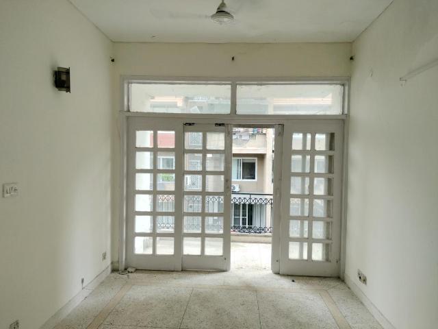 3 BHK Apartment in Sector 6 Dwarka for resale New Delhi. The reference number is 21014578